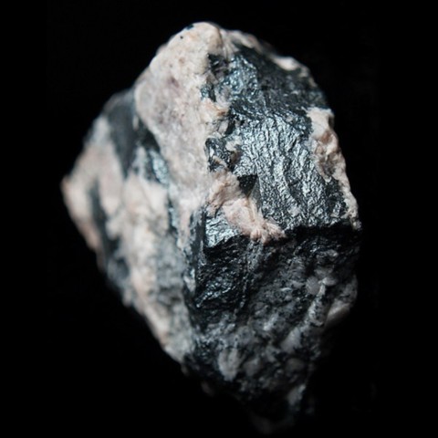 Berzélianite de Bukov Mine, Rocná deposit, République Tchèque © Zbynek Burival