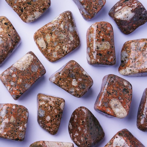 Granite porphyroïde en pierres roulées - Minéraux