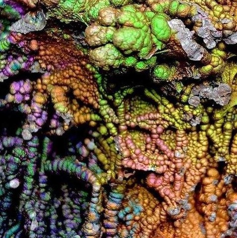Goethite iridescente d'Espagne (turgite)