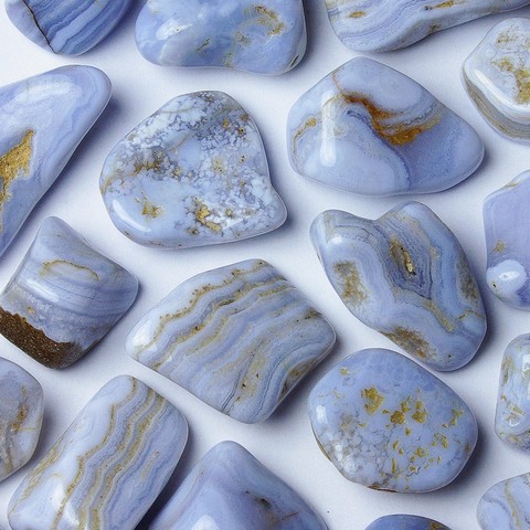 Agate blue lace - Chakra de la gorge - VISHUDDHA - Gorge, élocution, expression, communication, calme, anti-inflamatoire, anti-fièvre, fractures, os, thyroïde, pancréas