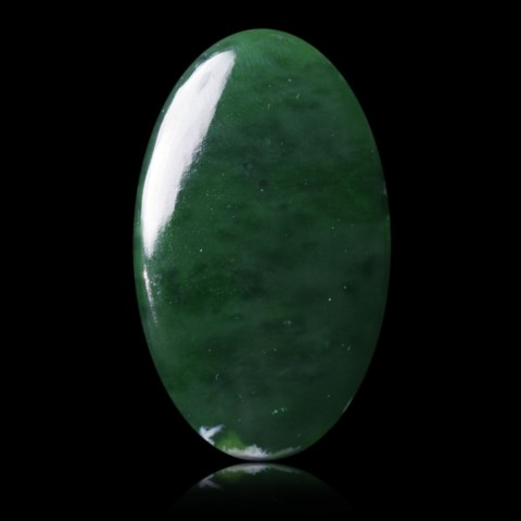 Jade néphrite en cabochon