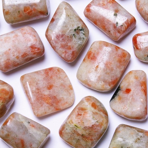 Sunstone Solar plexus chakra - MANIPURA - Sacral chakra - SVADHISHTHANA - Digestion, throat, stomach, anti-pain, depression, rheumatism, cramps, anti-fever, love, energy, procrastination, independence, optimism, anger