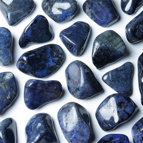 Dumortierite - Throat chakra - VISHUDDHA - Thyroid, anti-fever, painkiller, headache, throat, cramps, patience, concentration, understanding