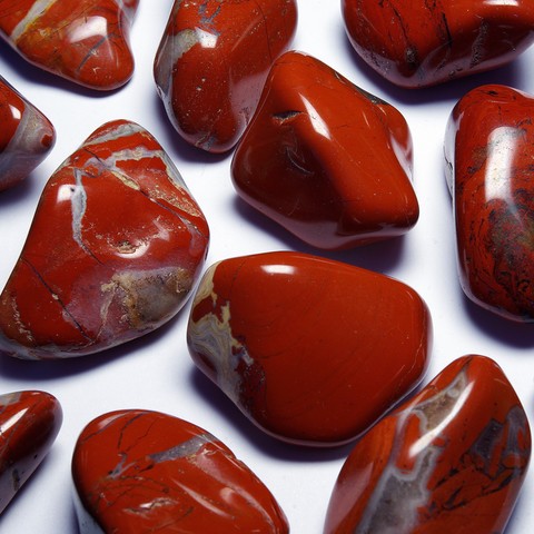 Red jasper Root chakra - MULADHARA - Fatigue, sex, hormones, childbirth, stomach, digestion, nausea, liver, gallbladder, bladder, immune system, heart, blood circulation, healing, concentration, courage, fear